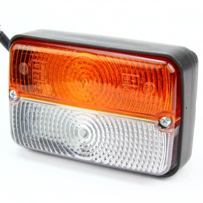 LAMPA PRZEDNIA MASSEY FERGUSON,SAME DEUTZ FAHR 1695628M91